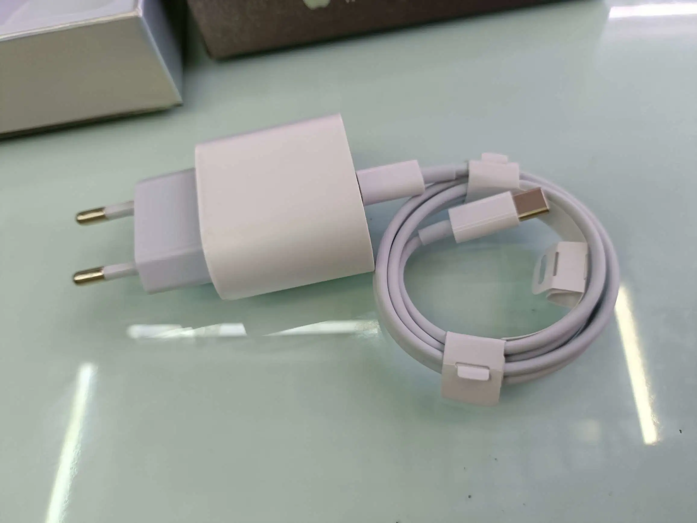 IPhone 15 charger with data cable set, dual-head Type-C charger cable detail image 7