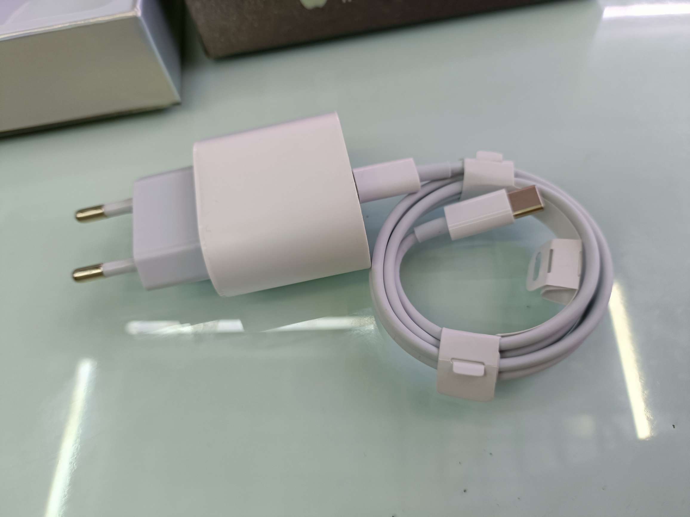 Apple 15 charging head data cable set charger cable Dual-head Type-C cable Item Picture