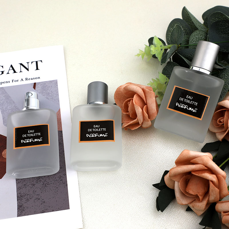Factory wholesale stock of perfume bottles, frosted perfume glass bottles, repackaged glass bottles, portable perfume sprayers Application Scenario
