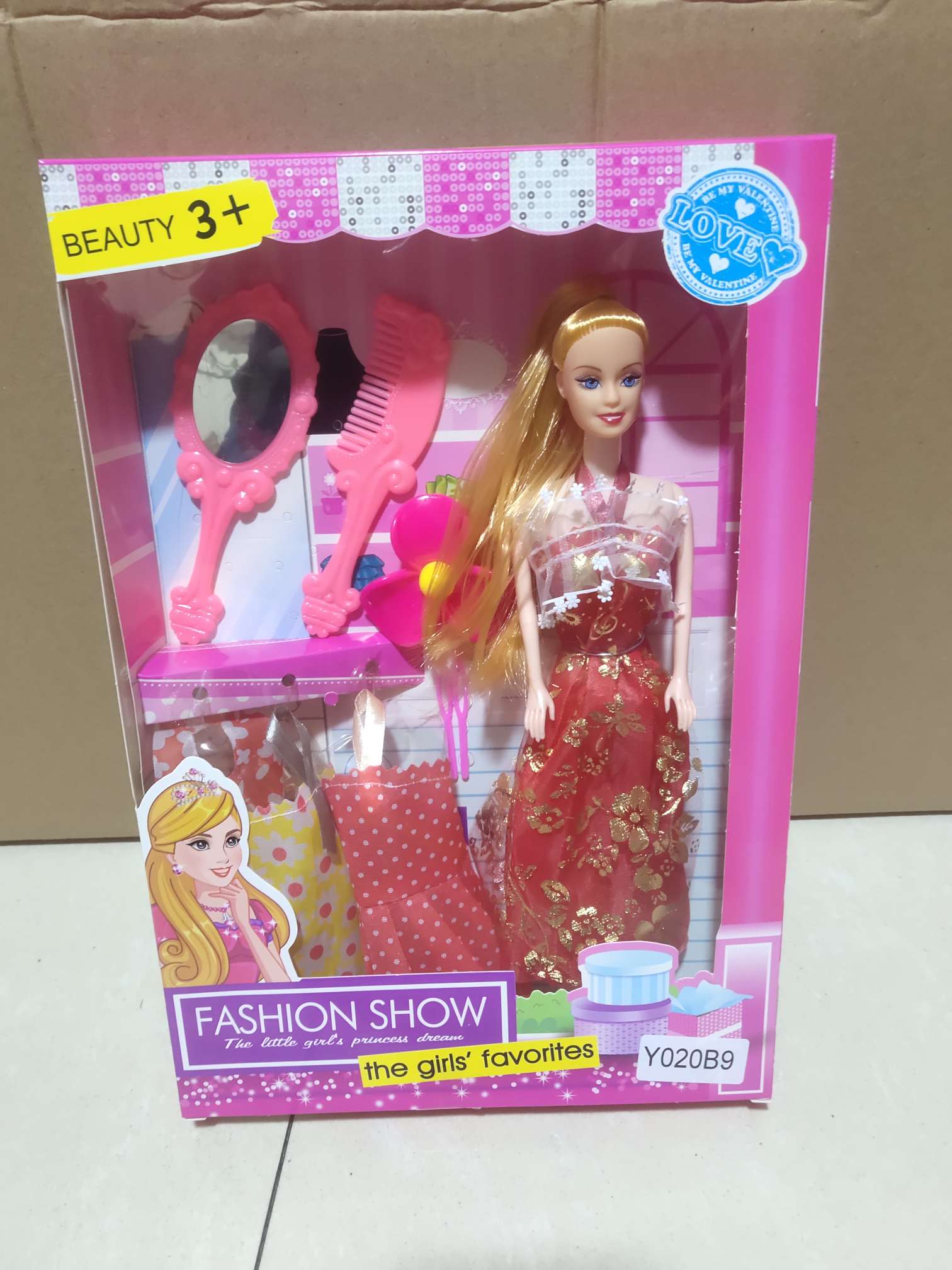 Y020B  盒子包装套装芭比娃娃带配件，批发不零售  良栋玩具商行