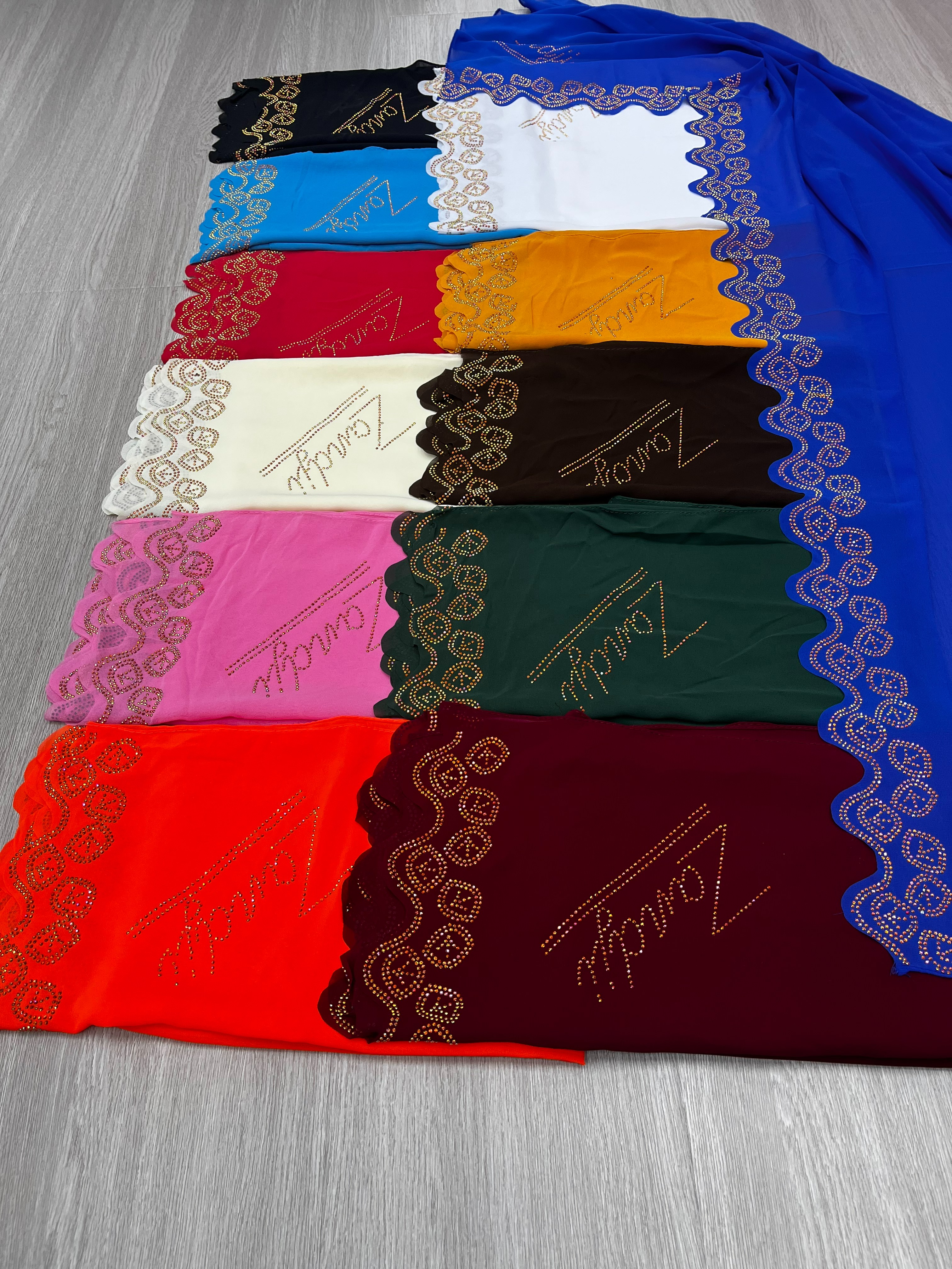Malay Hot Diamond Rhinestone Monochrome Women's Chiffon Scarf New Breathable Refreshing Neck Long Scarf Hw001 Application Scenario