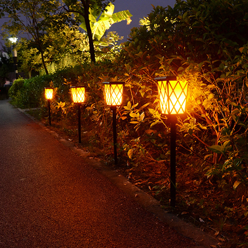 LED solar flame lamps, outdoor garden lawn lamps, courtyard landscape torch lamps, column head lamps details Picture
