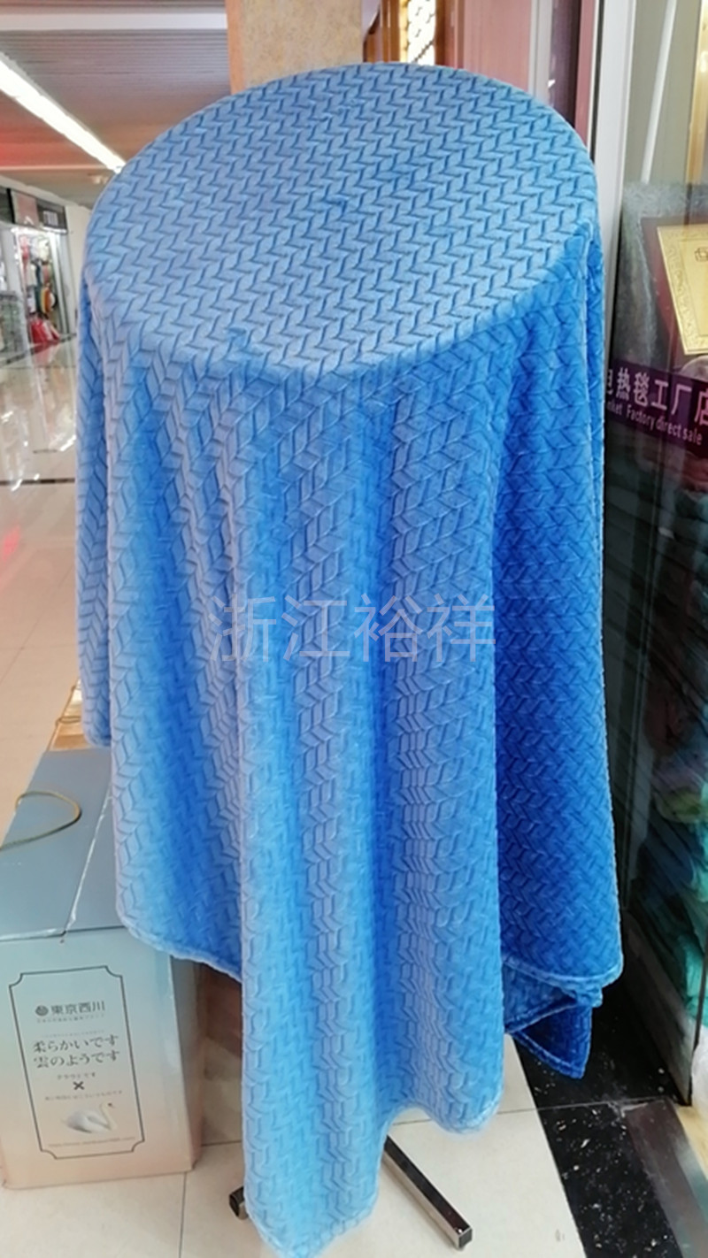 Factory direct supply of flannel blankets, thickened office nap blankets, double small blankets Specification image
