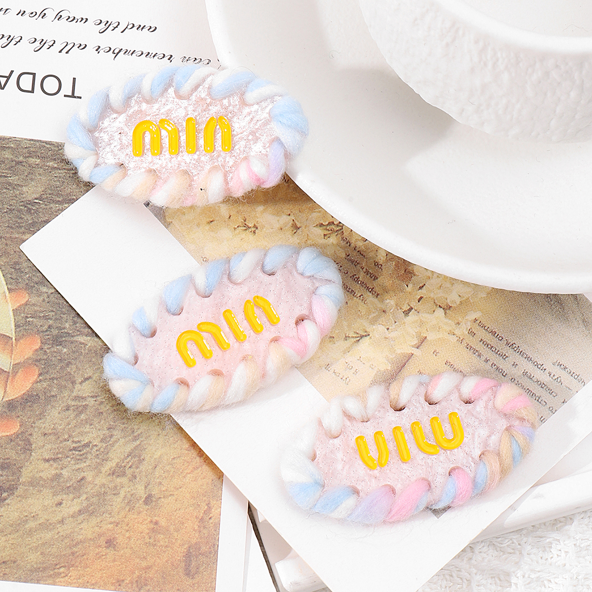 European And American Fashion Niche Design Wool Felt Hairpin Fresh And Sweet Daily Commute Accessories Fairy Essential Side Clip Specification drawing