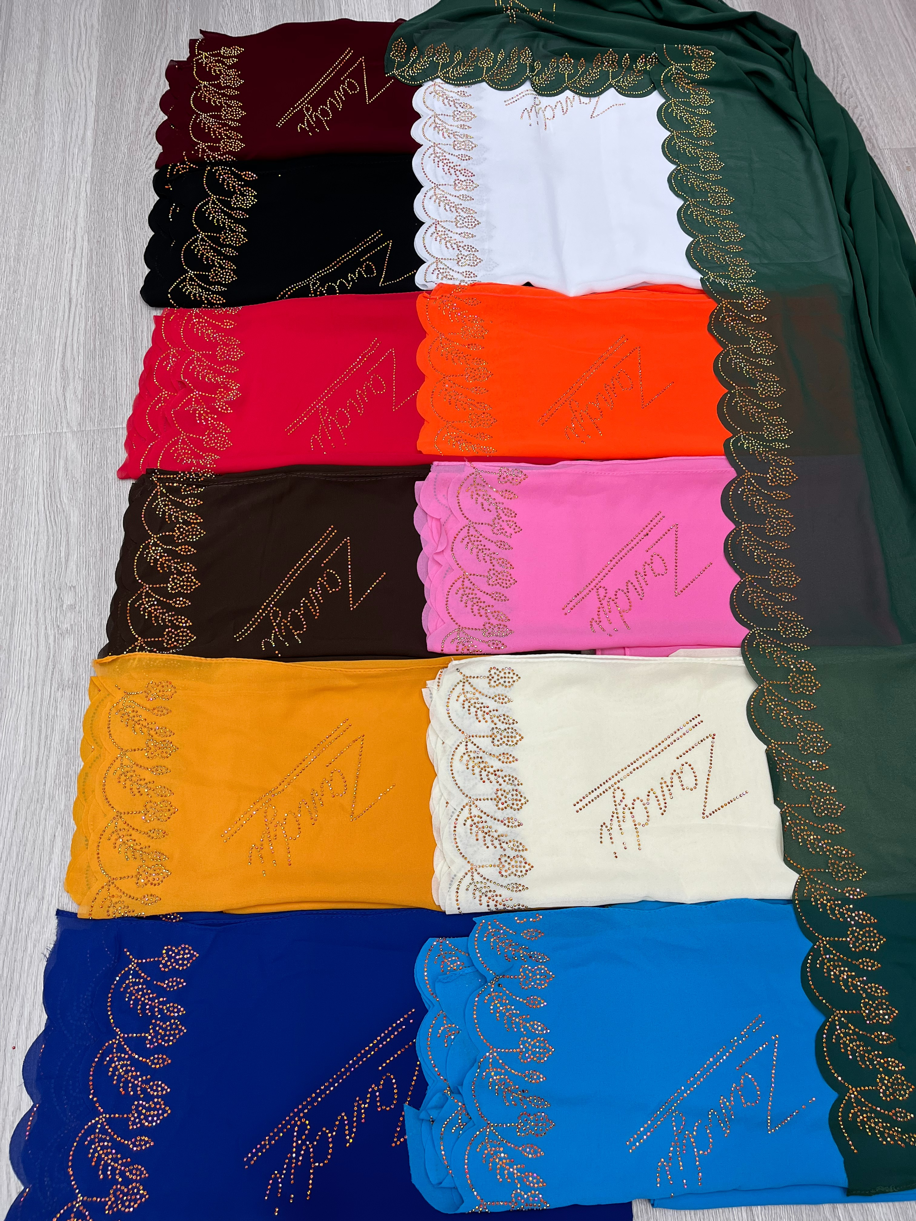 Malay Hot Diamond Rhinestone Monochrome Women's Chiffon Scarf New Breathable Refreshing Neck Long Scarf Hw004 details Picture