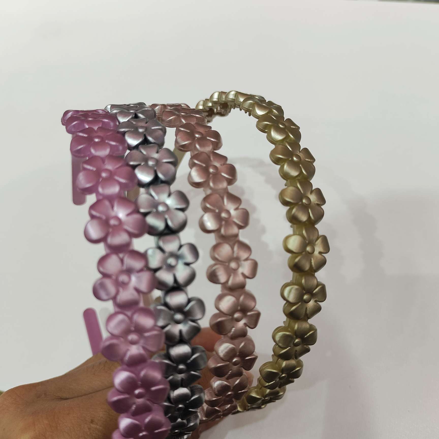 立体梅花葵花玫瑰花桃心五角星钻形桃心金属彩AB彩橡皮彩磨砂弹性漆塑料发箍3216好旺饰品