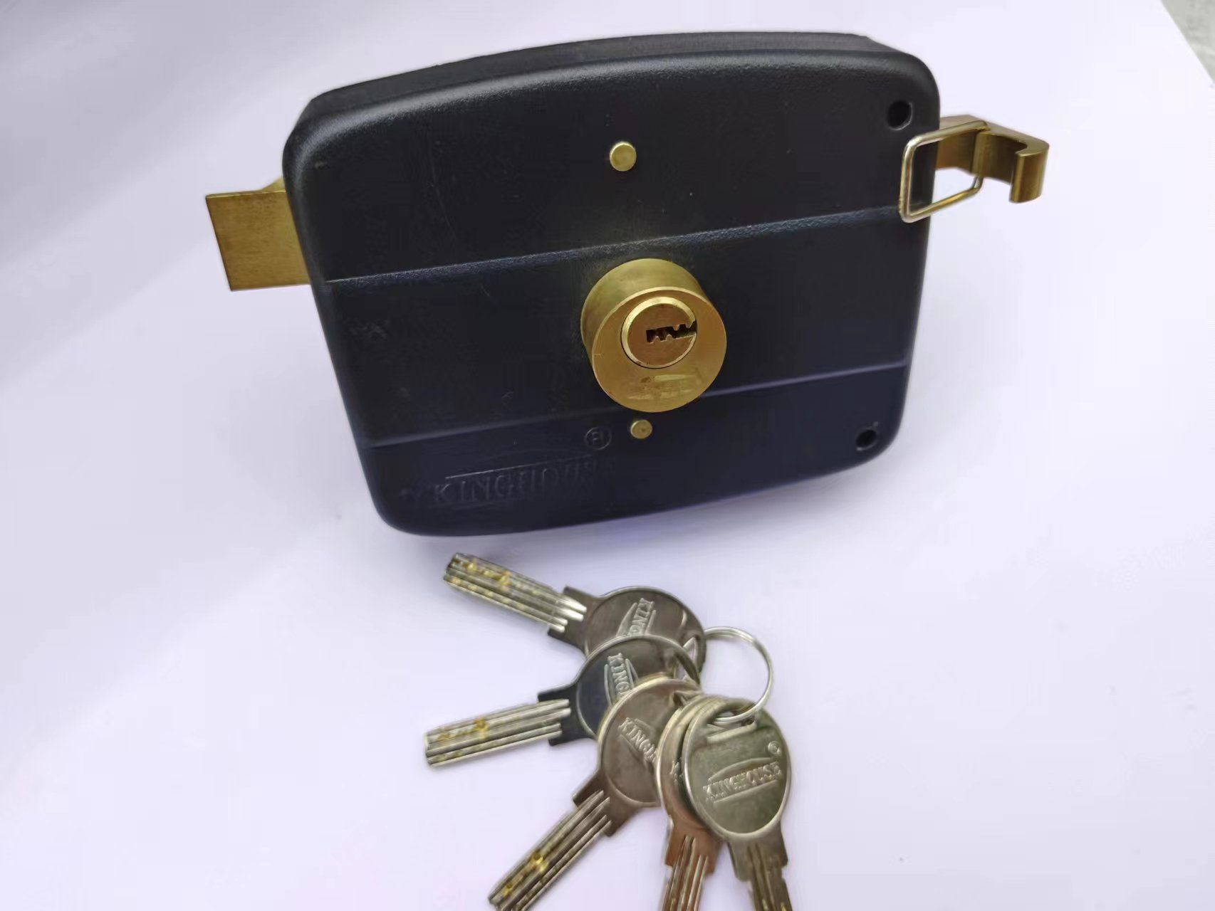 Center Lock -1