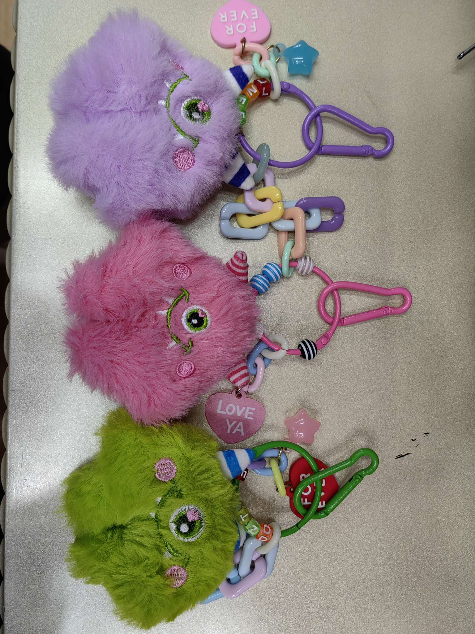 3711琪丽莎饰品，笨笨熊、毛绒、可爱、彩色链条爱心珠子钥匙扣成人头饰详情图1