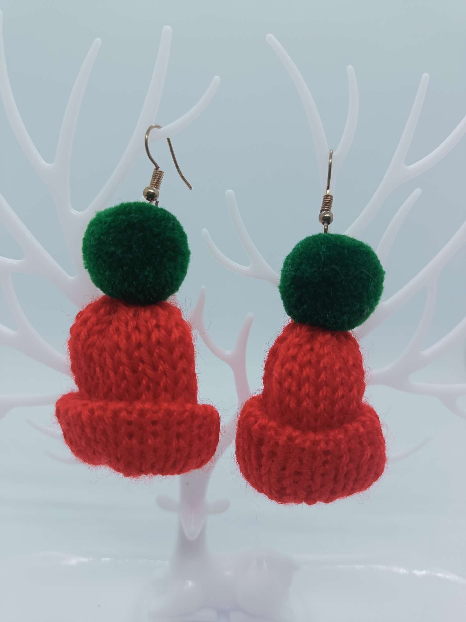 The latest trendy and exaggerated personalized earrings