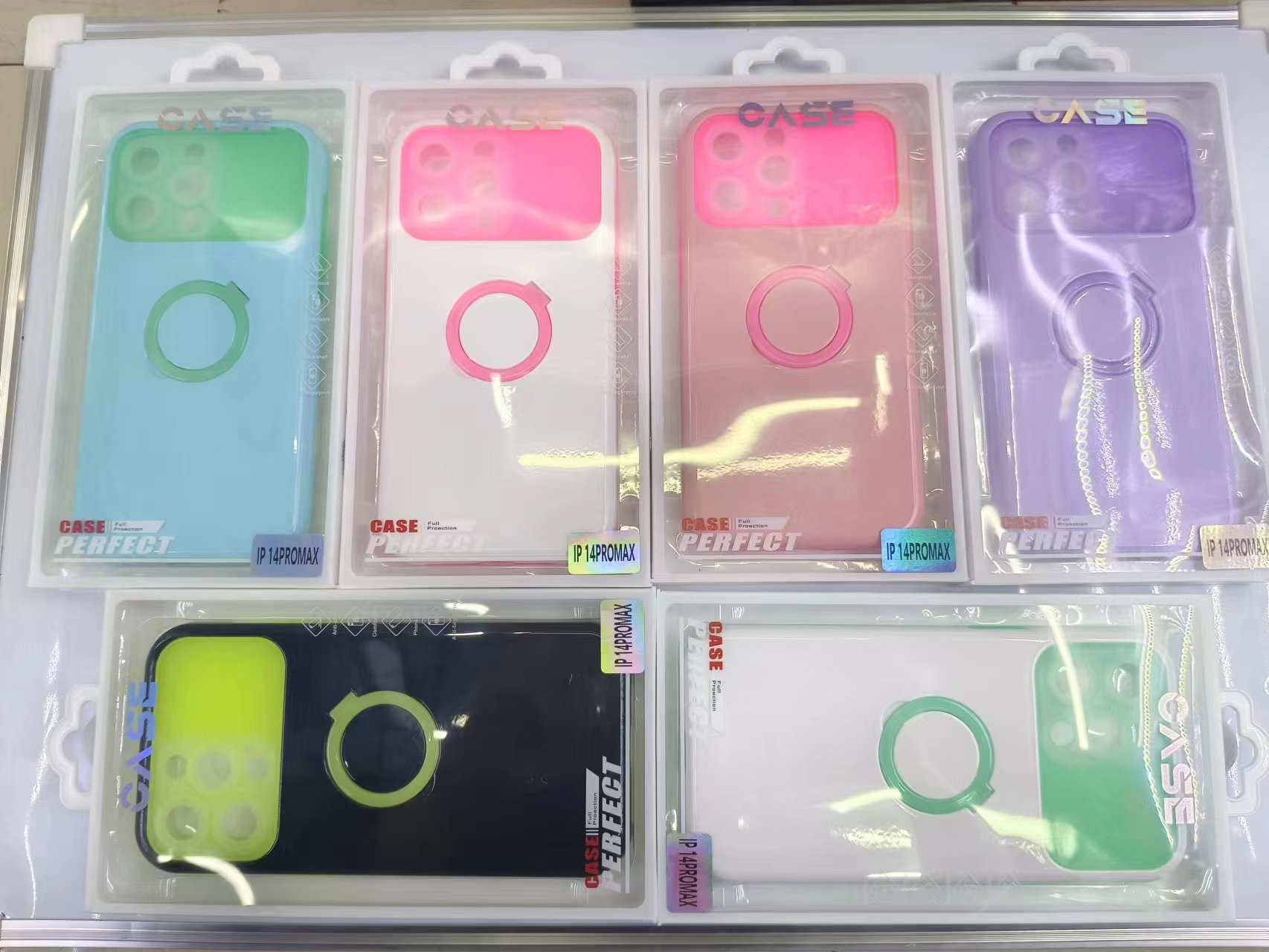 Luminous ring clasp phone case