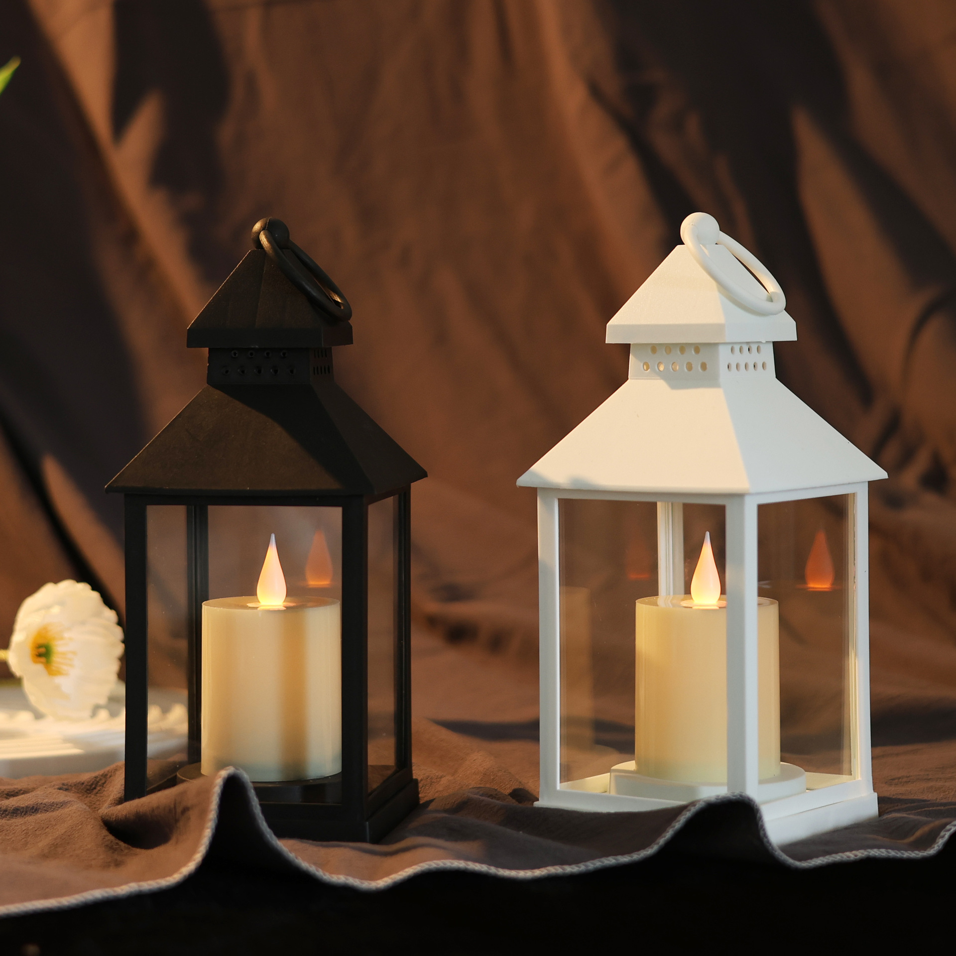 Cross-border exclusive supply of large wind lamps, electronic candle lamps, Christmas decorative lamps, hand-held lamps, windproof glass candlestick ornaments