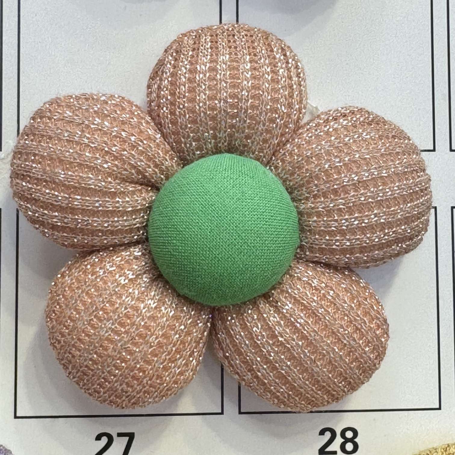 金丝小香风高档彩色布艺配件充棉五瓣花5.5公分详情图3