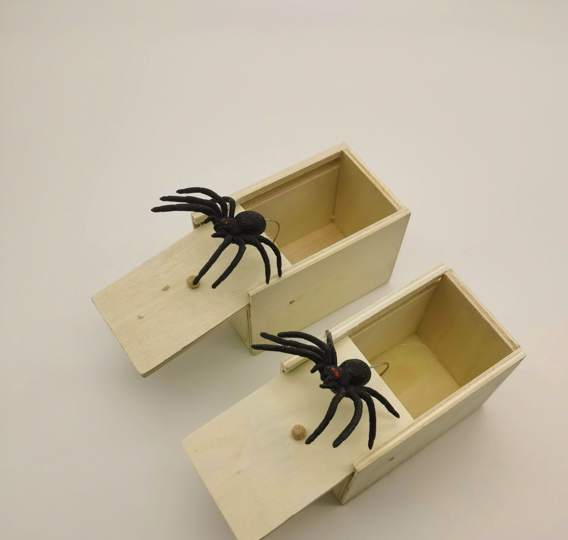 吓一跳/木盒虫子/吓人整蛊/蜘蛛盒子/恶搞创意/整蛊玩具/恐吓小木盒/跨境产品图