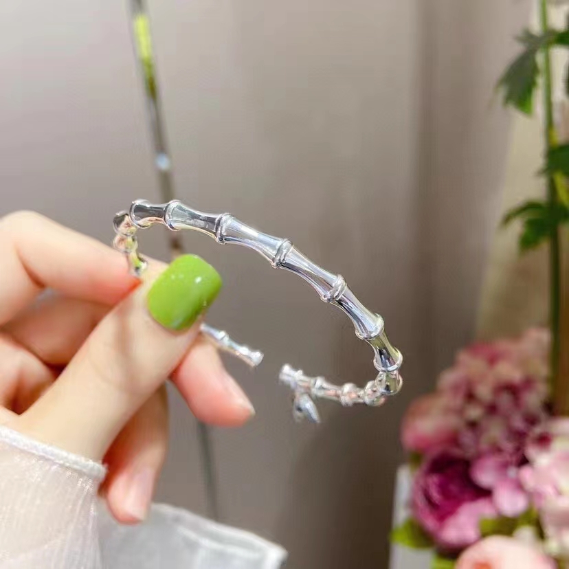 手镯实物图