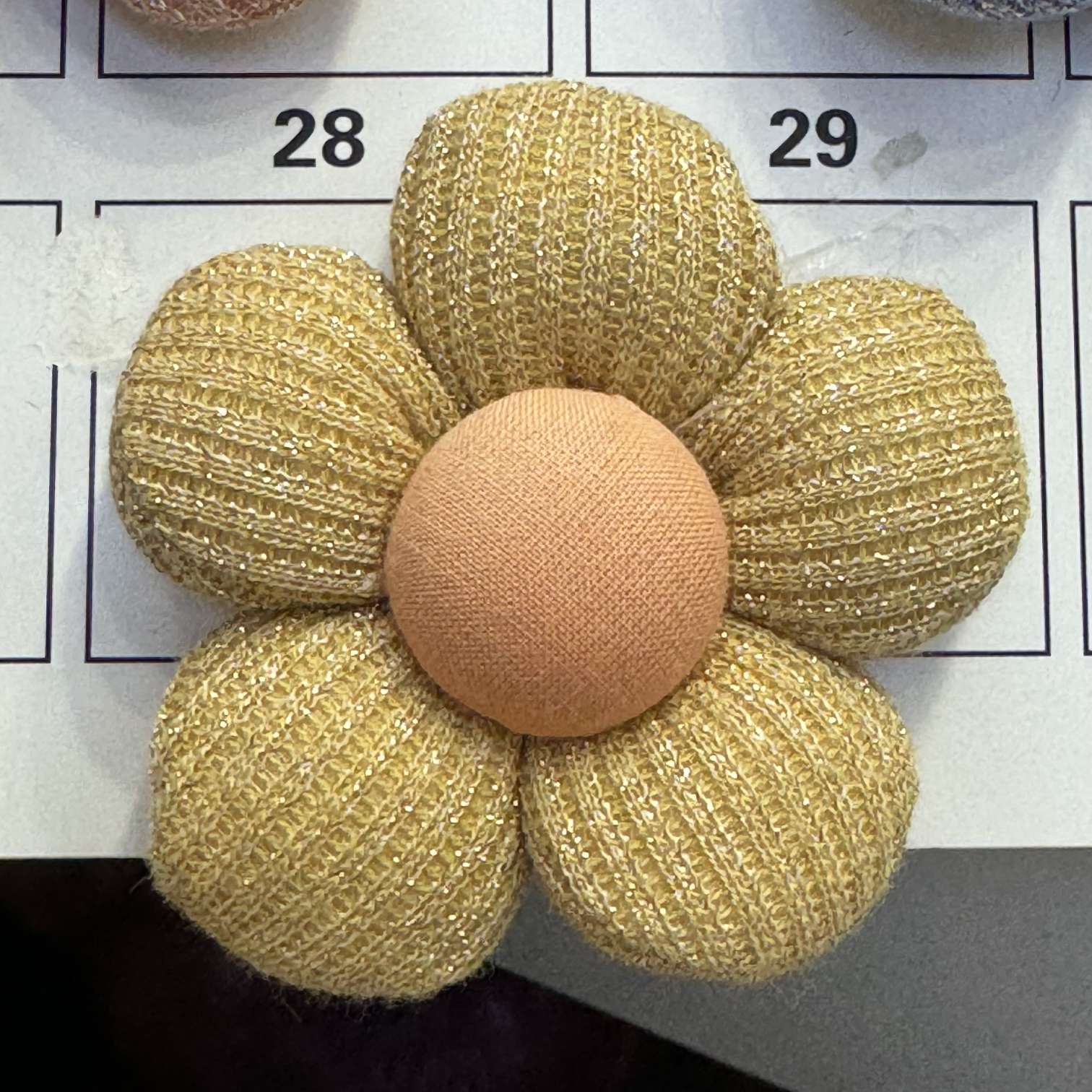 金丝小香风高档彩色布艺配件充棉五瓣花5.5公分详情图6