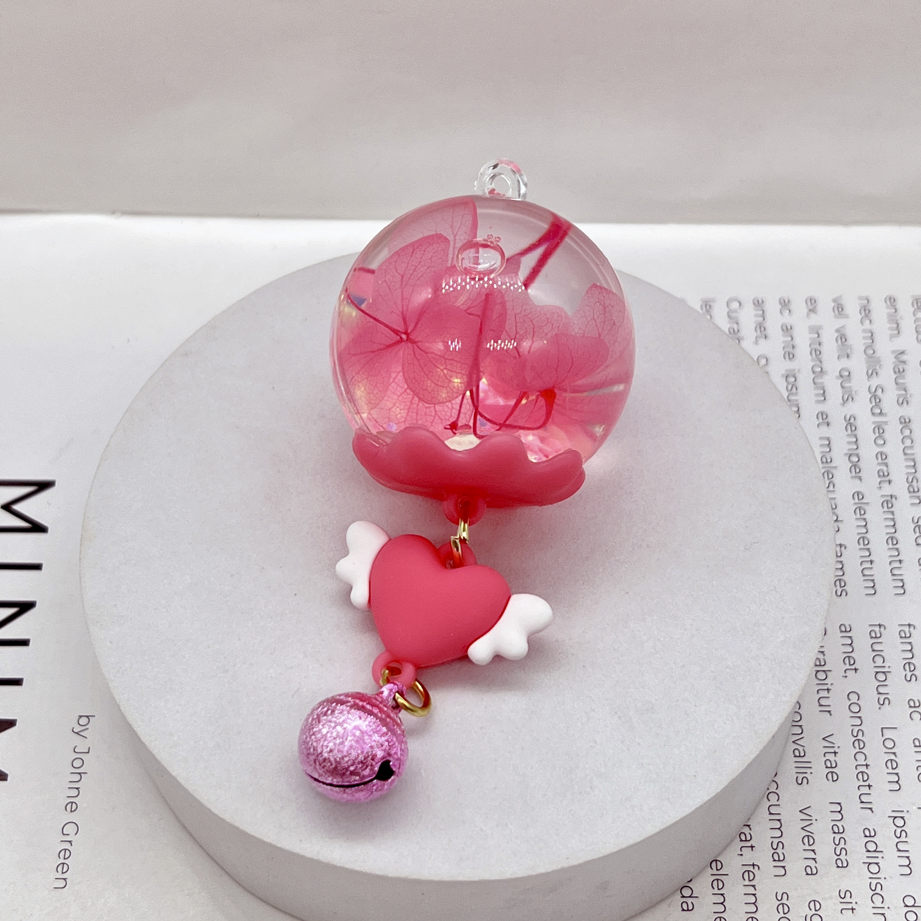 New Acrylic Into Oil Quicksand Bottle Luminous Wind Chimes Dried Flower Accessories Wholesale details Picture