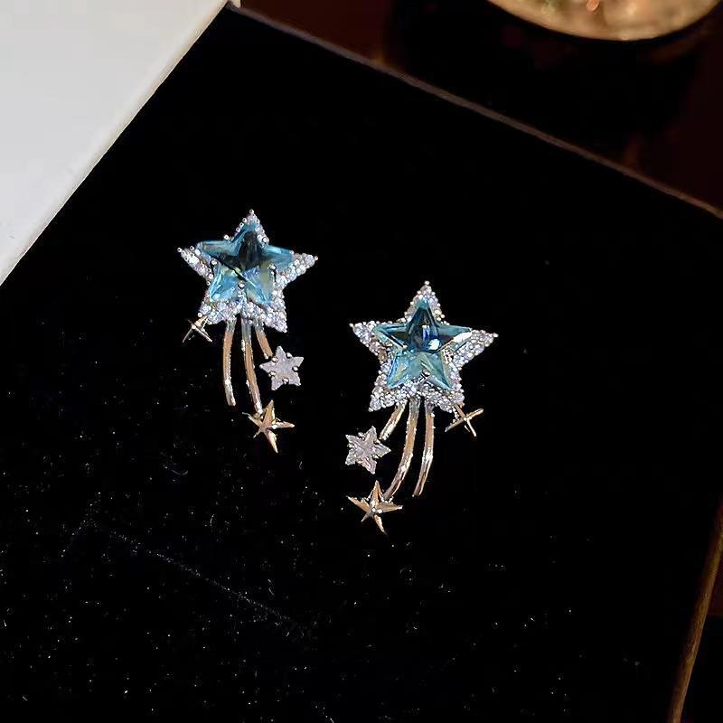 Korean-style fashionable five-pointed star earrings, a pair of blue zircon Application Scenario