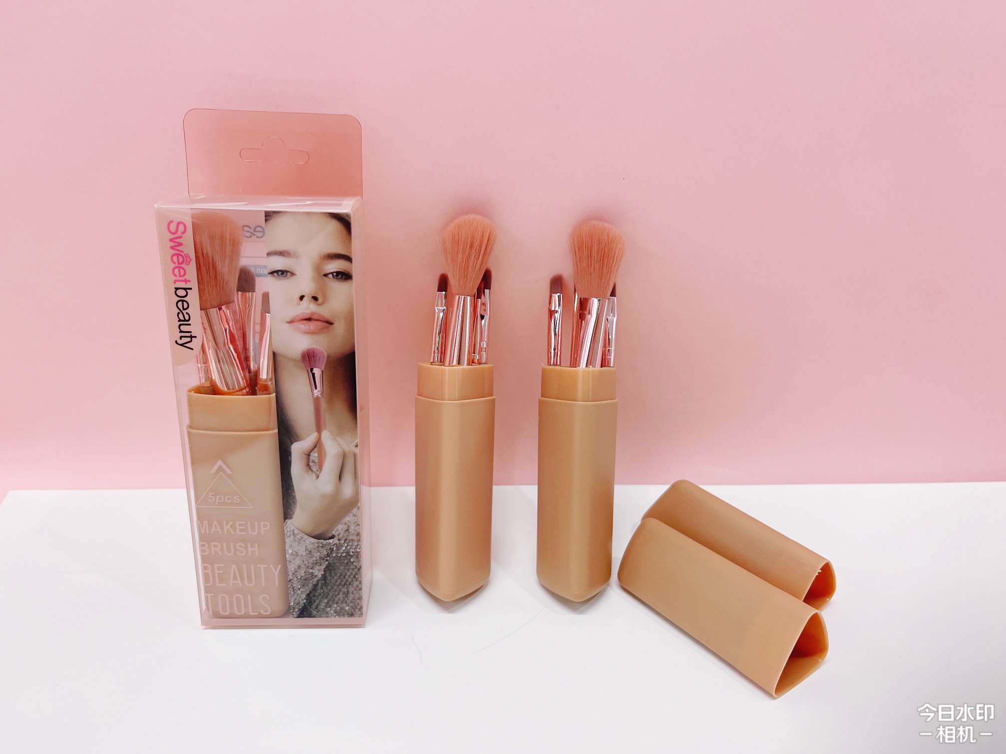 Set brush 5 makeup brushes super soft bristles details Picture