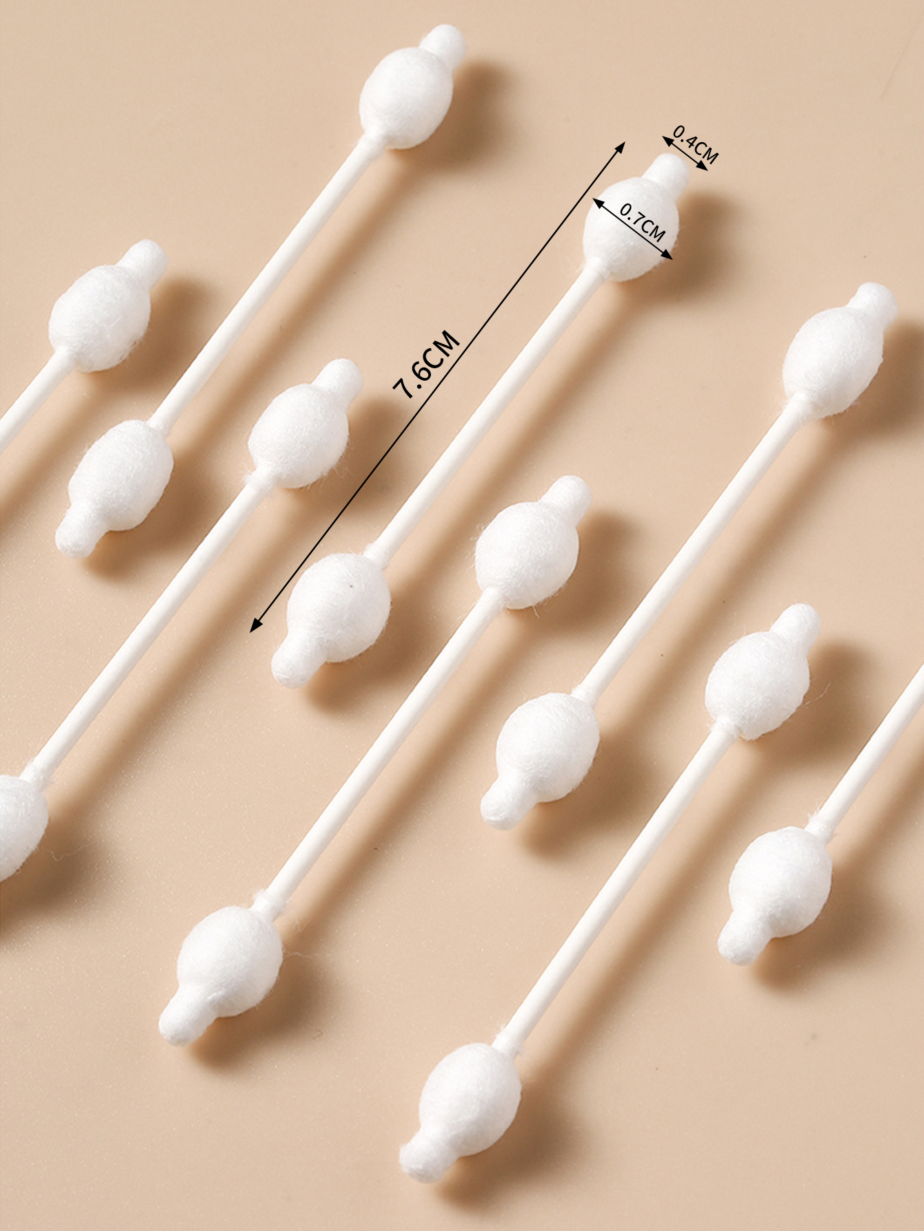 The original manufacturer of 45 biodegradable cotton swabs for children and infants in plastic boxes with gourd heads. details Picture