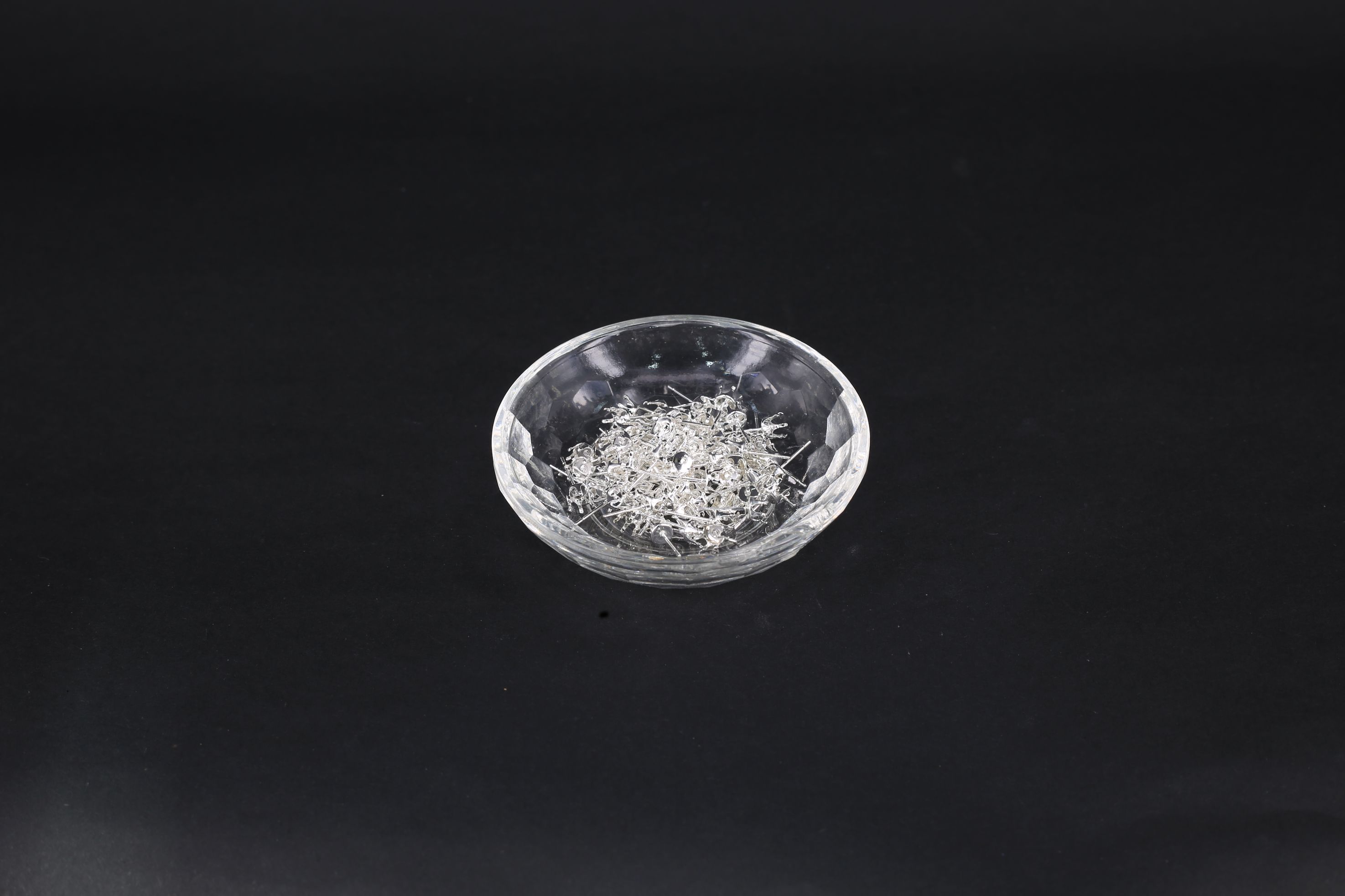 Direct sales of diy jewelry and clothing accessories from the manufacturer of zircon single-prong jewelry accessories details Picture