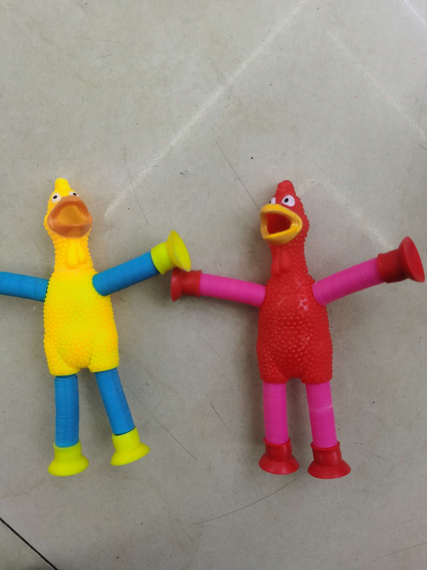 Explosive Tube Screaming Chicken Decompression Toy details Picture