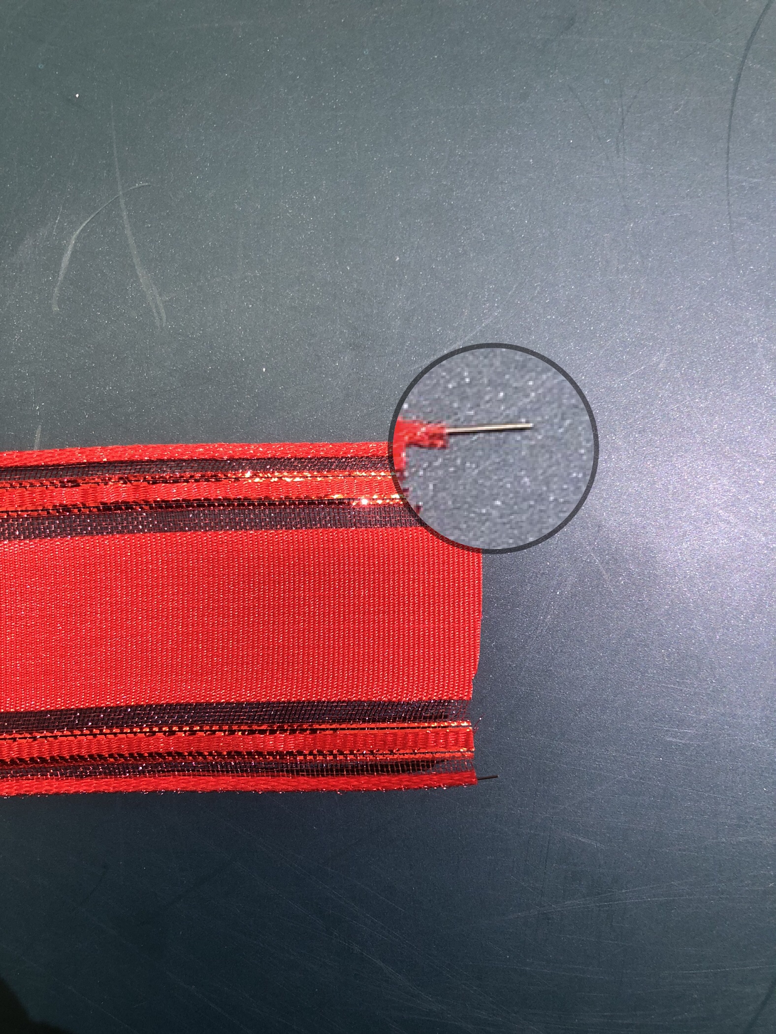 Item No. : 2339 DIY Christmas Gift Packaging Decoration Red onion Red Striped Christmas Webbing 3.8cm Christmas Daily Necessities Specification image