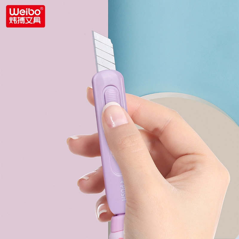 Weibo Office Stationery, cat push knife, school supplies, retractable portable cartoon knife, express box opener Specification image