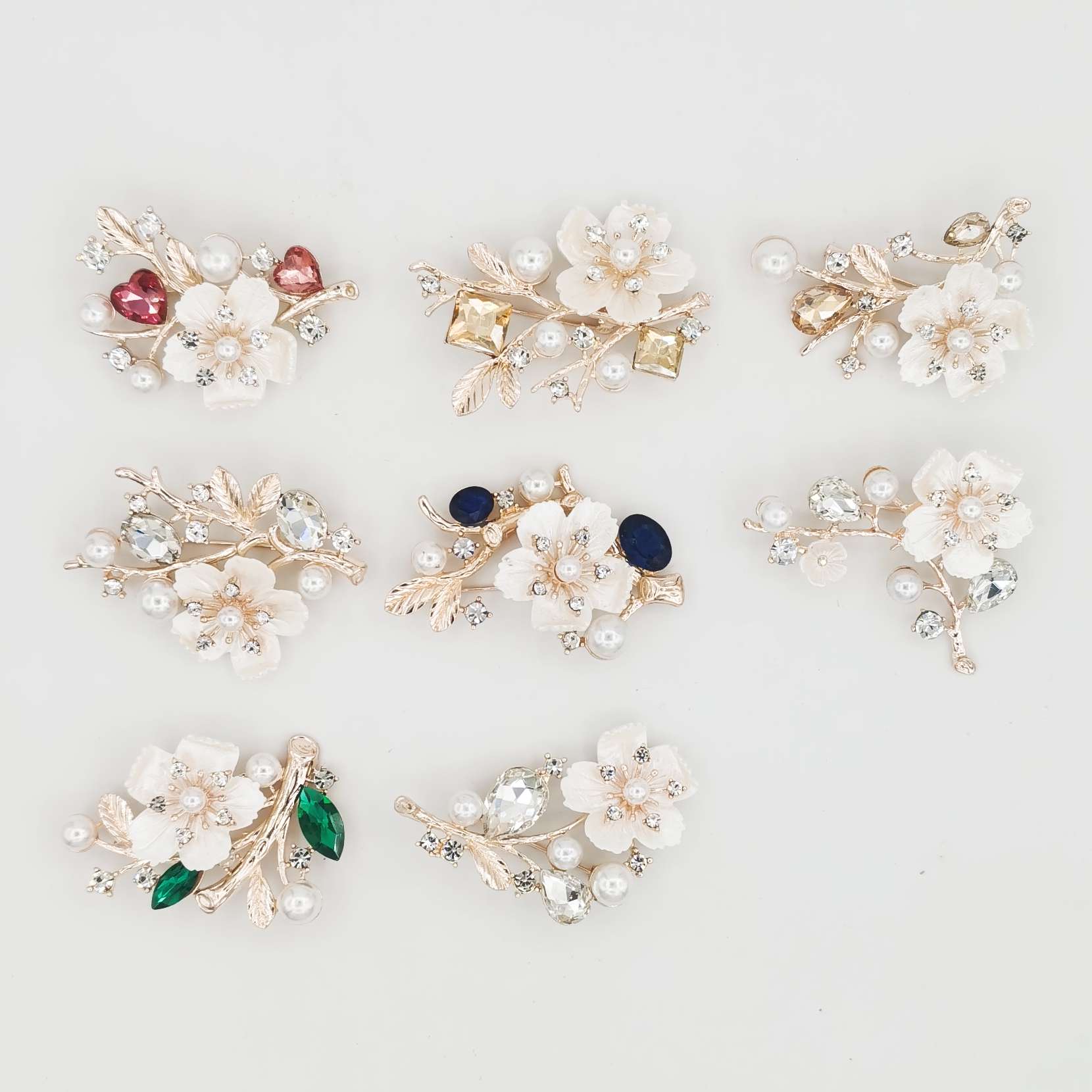 新版胸花大号胸针合金花型白色胸针