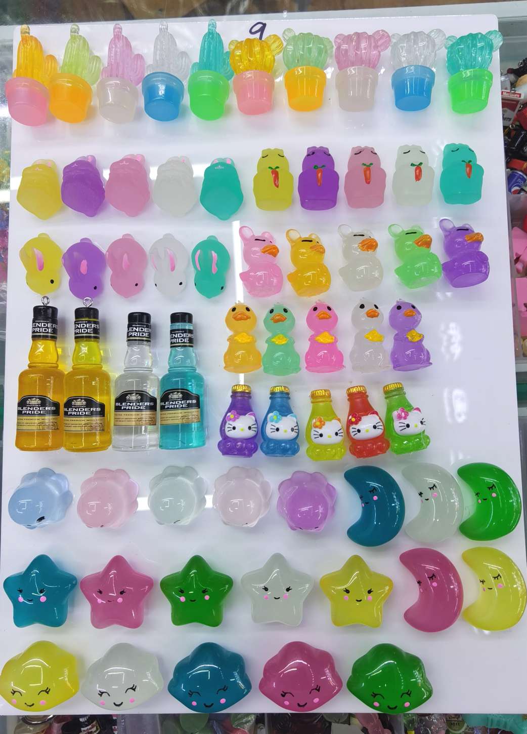 Resin toys, stars, moons, clouds, stars, moons, clouds, luminous ornaments, pendants, Tietile jewelry accessories, diy accessories detail image 5