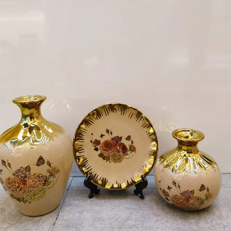 Creative gold-plated ceramic set, vase decoration cabinet, three-piece set for the entrance hall Item Picture