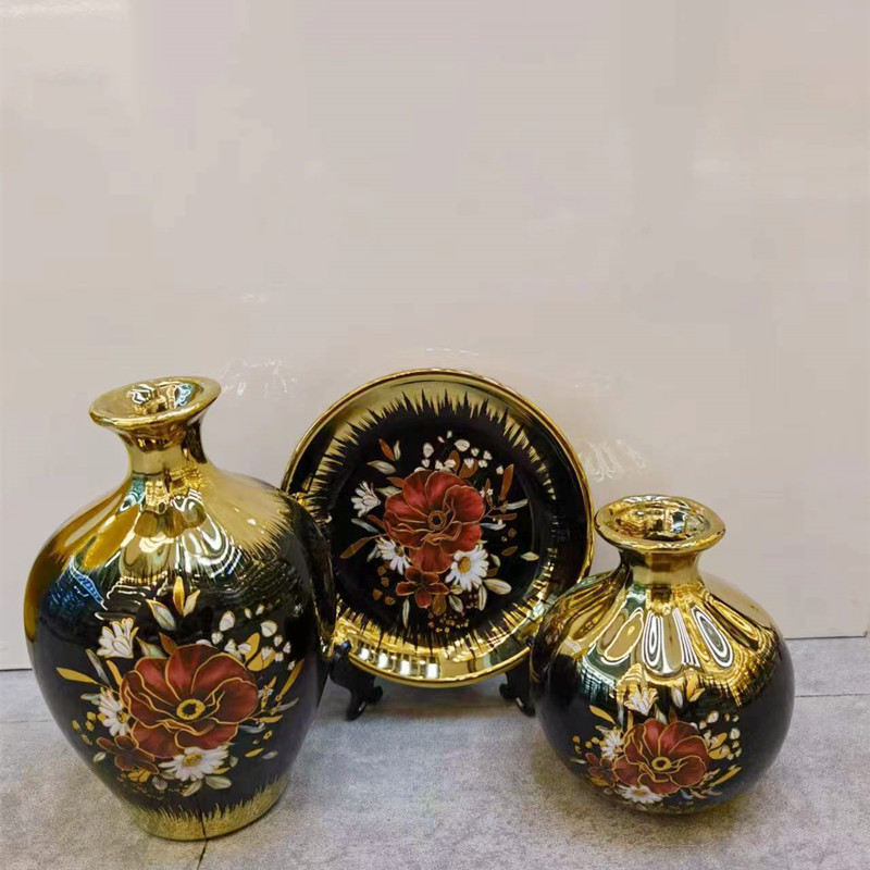 New gold-plated ceramic set, vase decoration cabinet, entrance hall three-piece decorative item details Picture