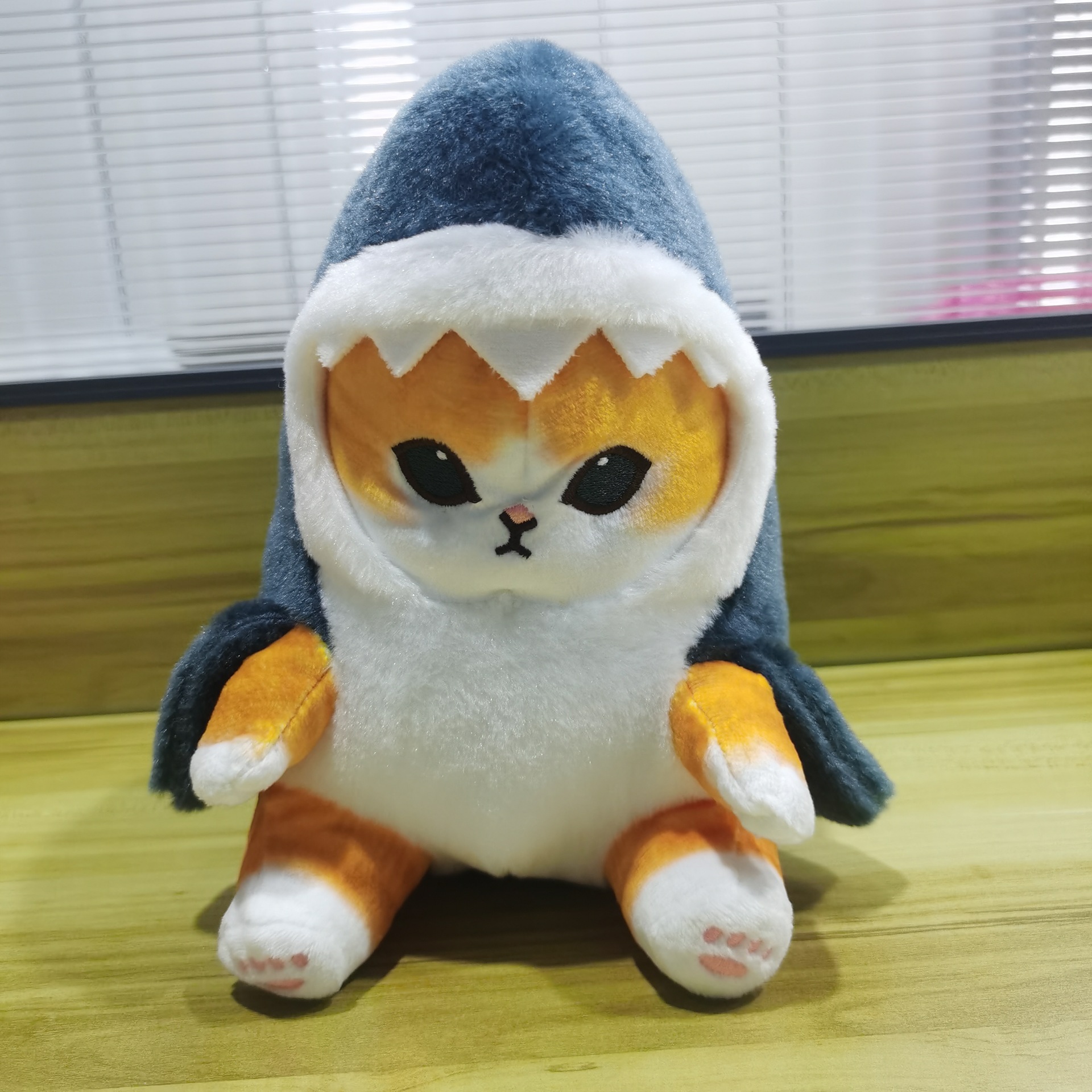 Japanese-style shark cat fried shrimp pendant plush toy claw machine doll Shark Cat plush doll pendant doll