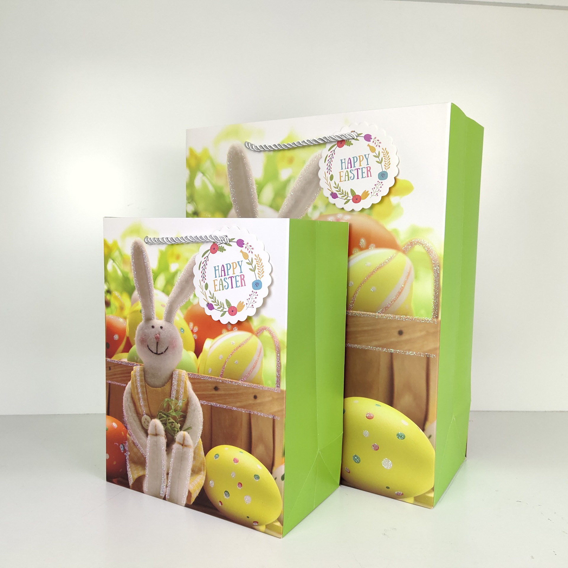 Baisite Packaging Little Rabbit EASTER Gift PAPER BAG with Hanging Card for Cross-border Use HAPPY EASTER PAPER BAG Application Scenario