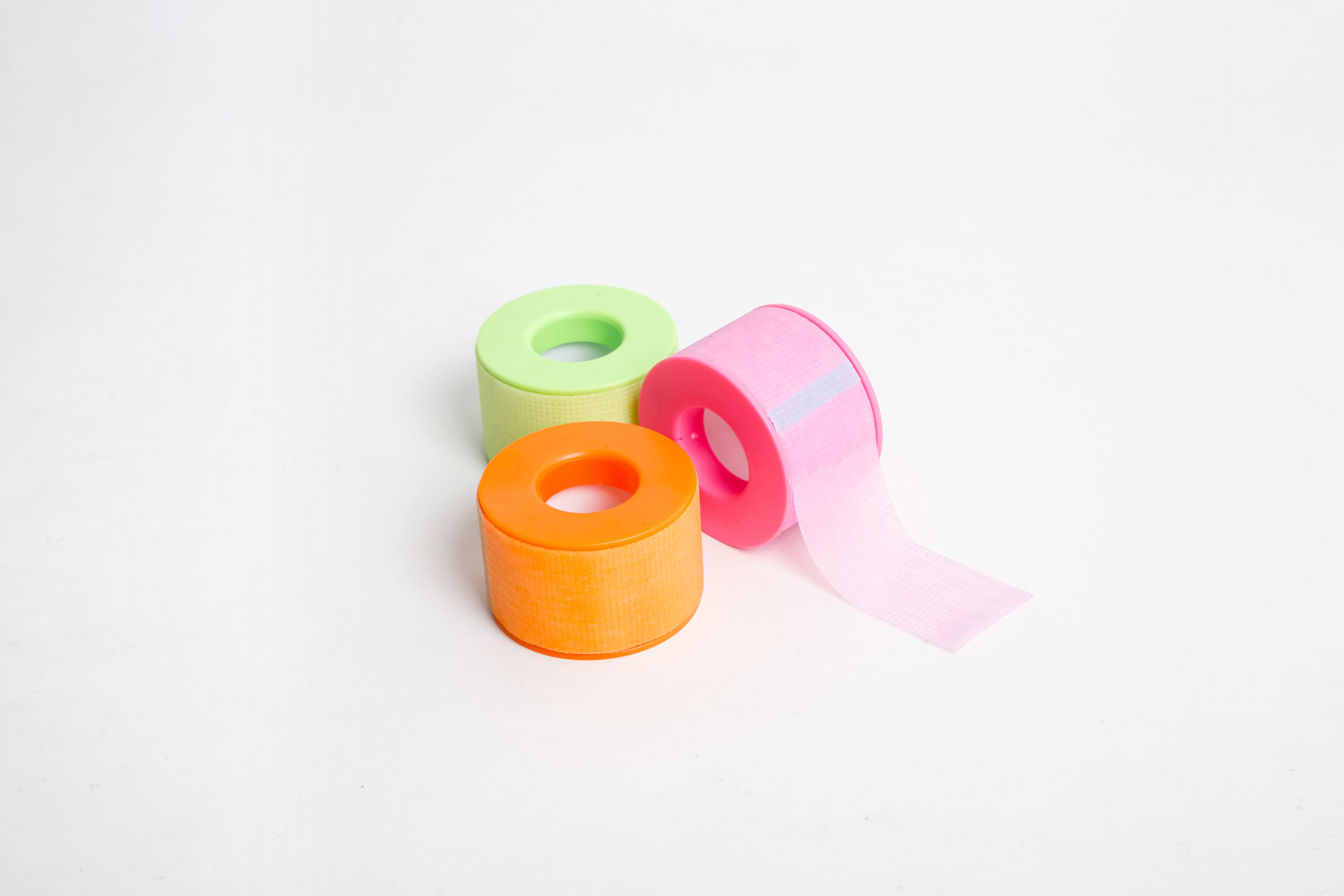 Non-woven fabric silicone gel tape, skin-friendly, easy-to-tear eyelash tape, breathable eyelash tape, false eyelash extension tape details Picture