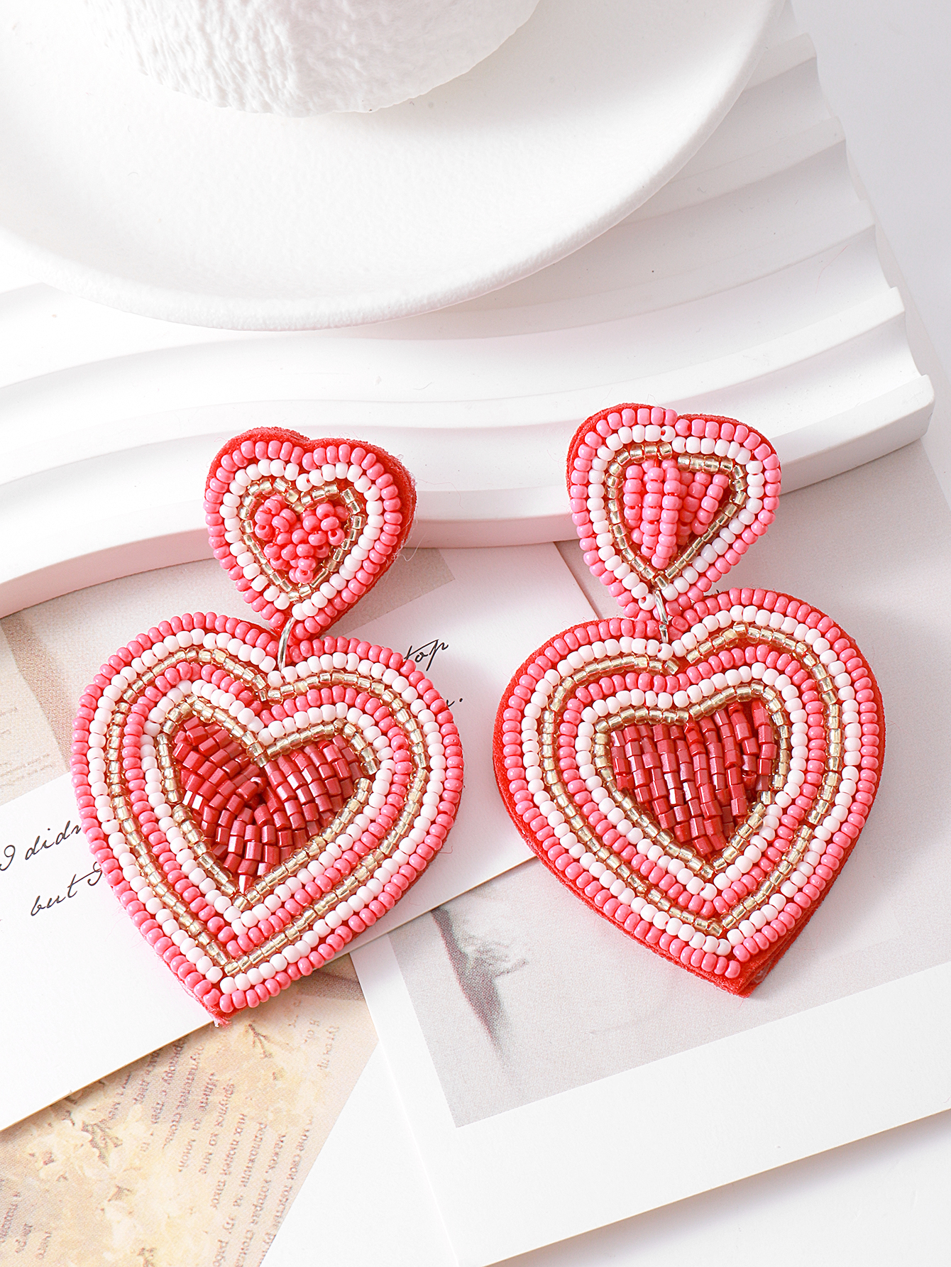 European and American style cross-border fresh and sweet Valentine's Day handcrafted fabric heart-shaped earrings, personalized and creative autumn and winter women's earrings Application Scenario