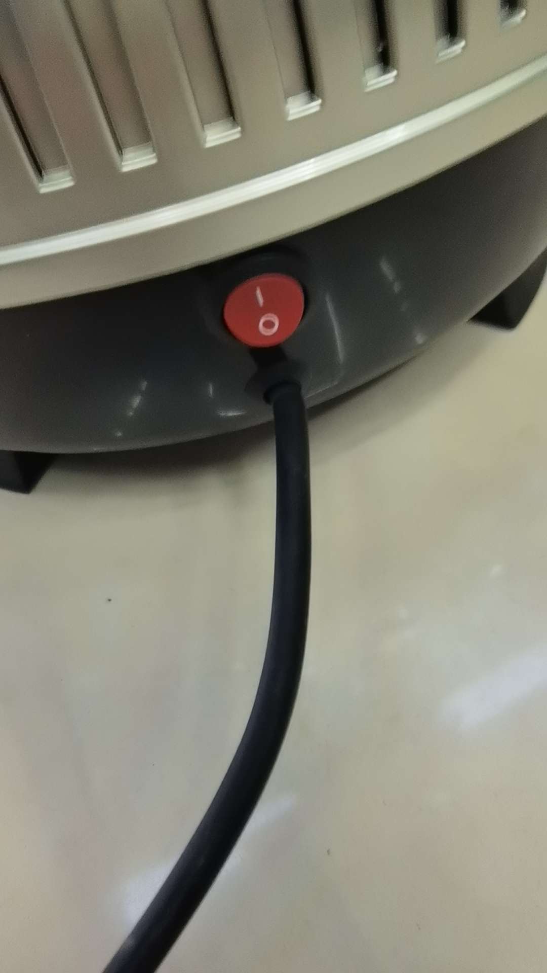 Great value new product! 1000-watt carbon fiber tube, safety upgrade with fall safety switch, allowing you to use it with peace of mind. Value experience, you might regret not buying it! Item Picture