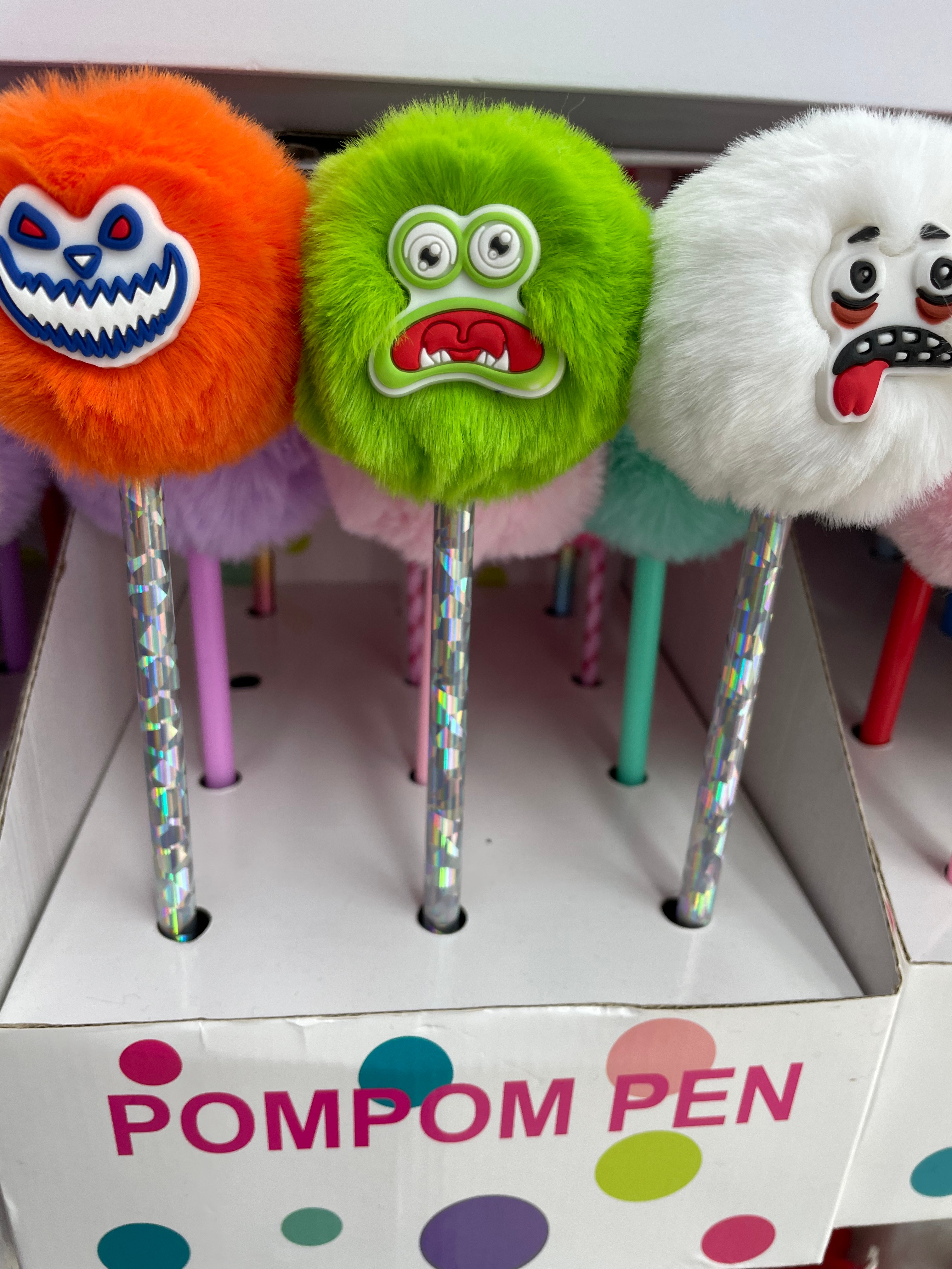 Cute cartoon fur ball shape neutral pen student stationery wholesale