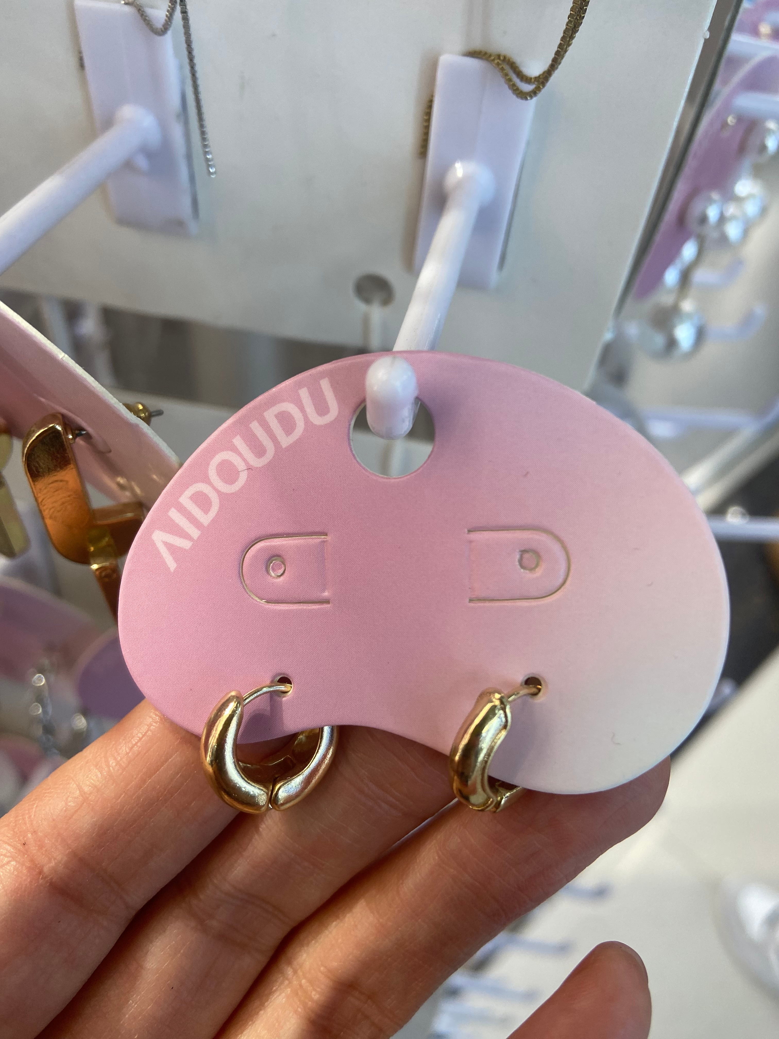 Student card with retractable collar, ID Karin jewelry Karin jewelry Pinkarin jewelry thumbnail