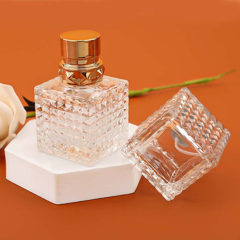 Manufacturers Spot Wholesale 30Ml Perfume Bottle Portable Dispenser Perfume Bottle Can Be Used Again Perfume Spray Bottle details Picture