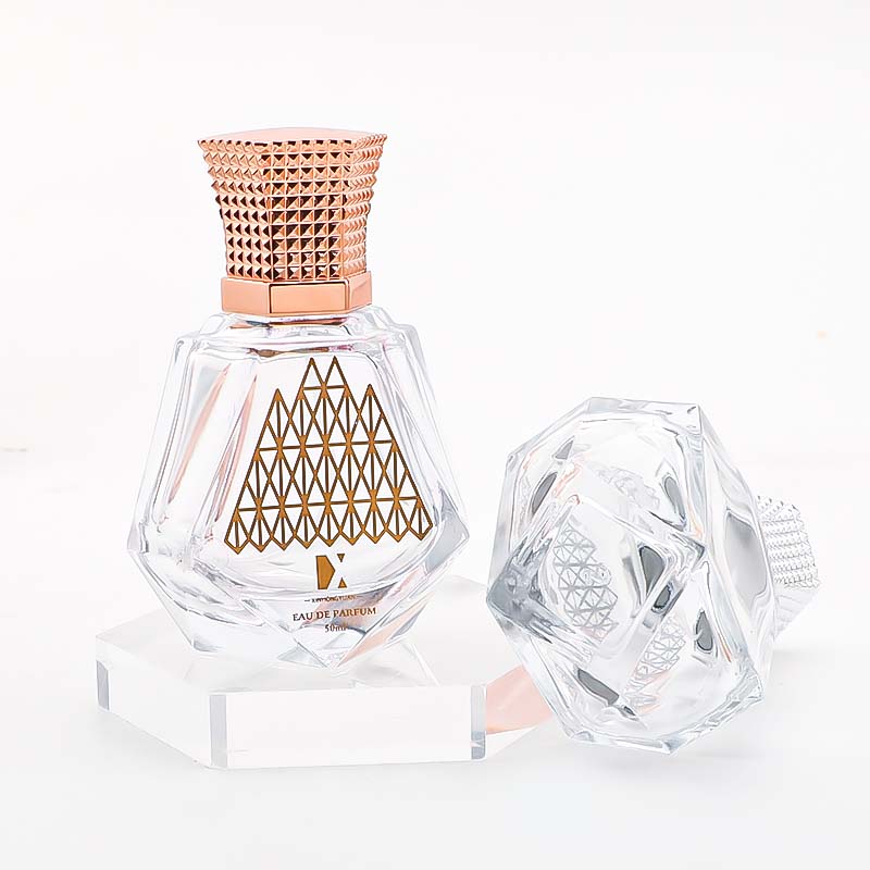 Factory wholesale of 50ml perfume glass bottles, portable perfume dispensers, reusable perfume spray bottles Application Scenario