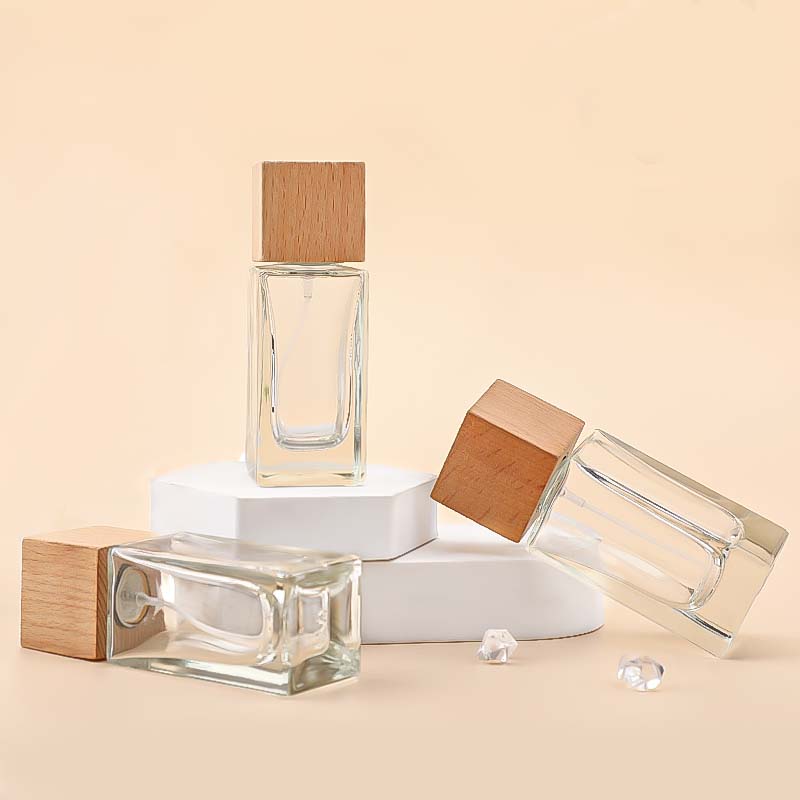 The manufacturer's best-selling 30ml perfume glass bottle is available for wholesale in stock. It is a portable perfume bottle that can be reused as a perfume spray bottle Specification image