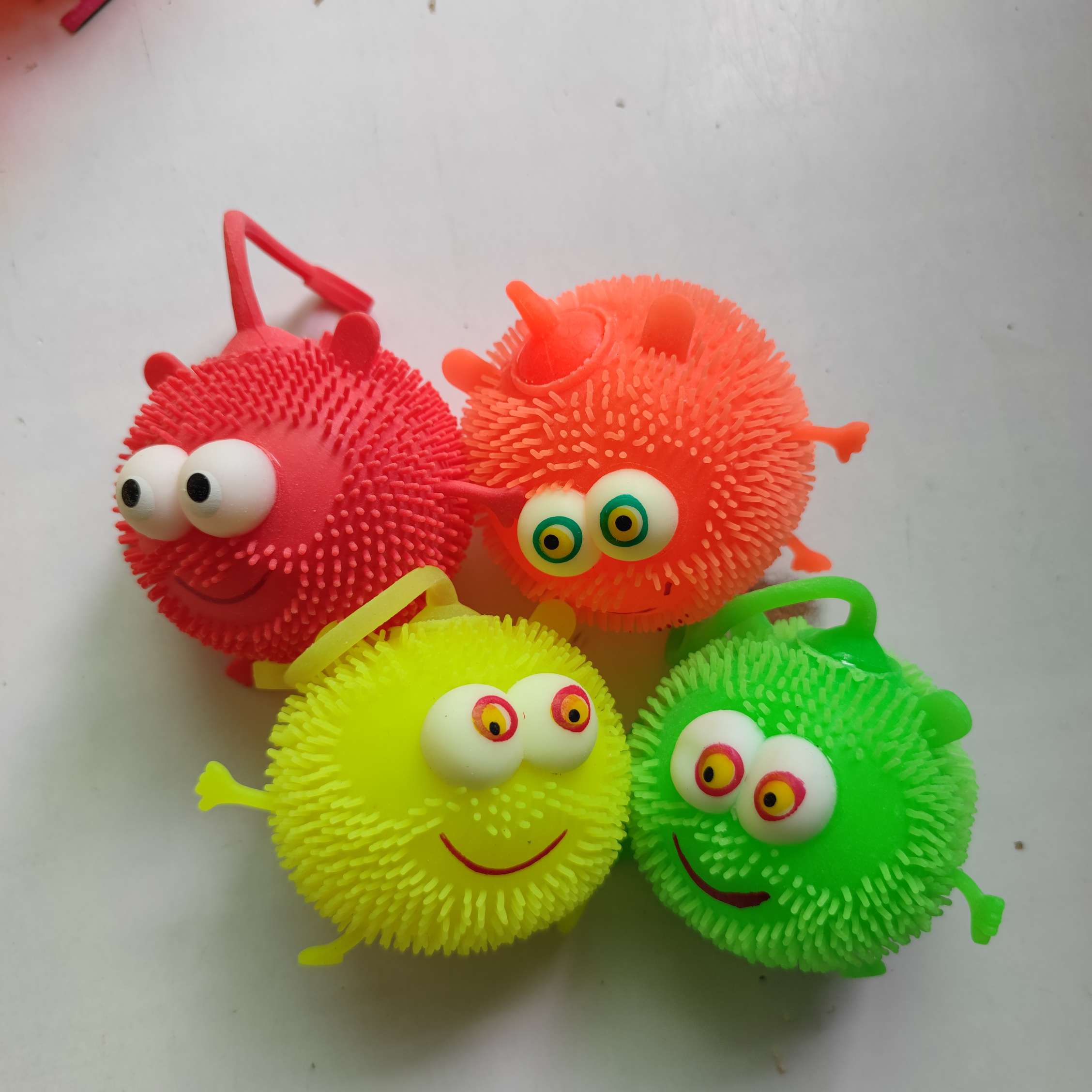 Smiling face fluffy ball Application Scenario