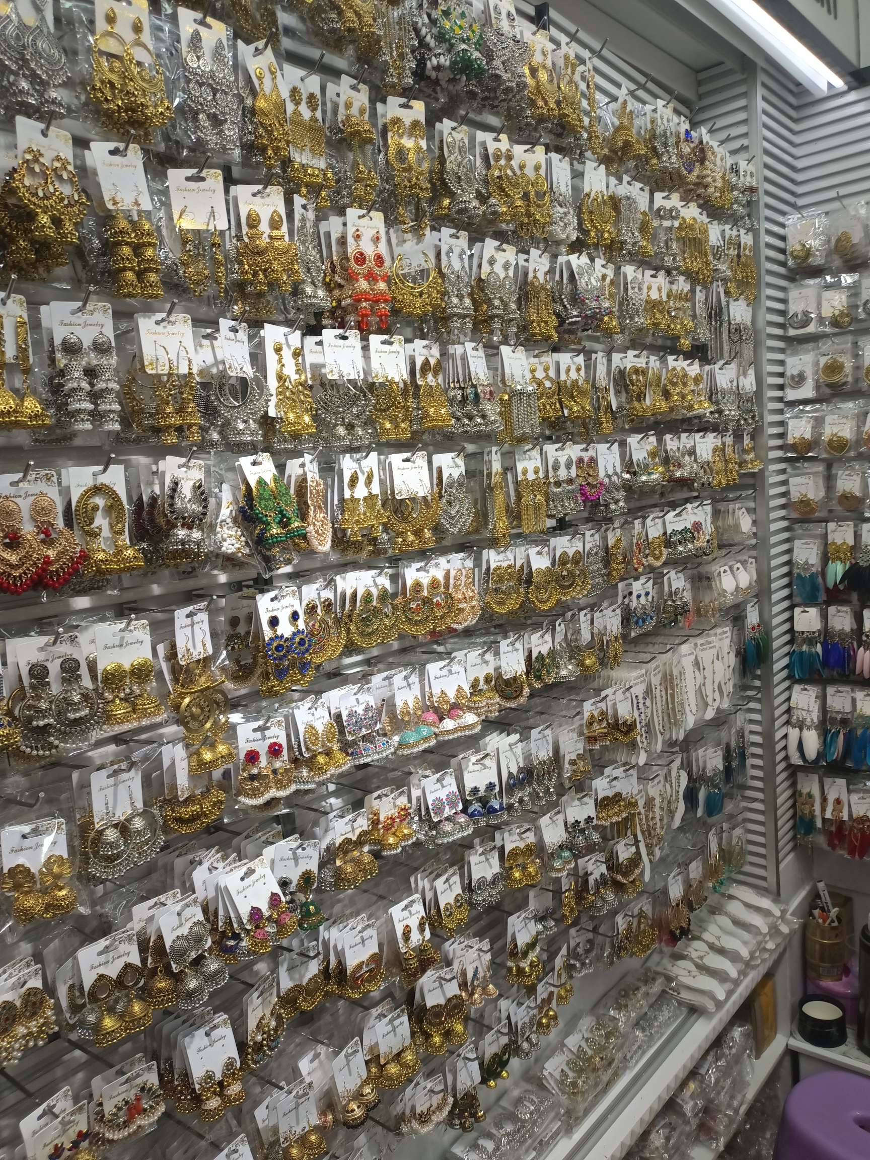 Want Want Accessories describe pic - 4