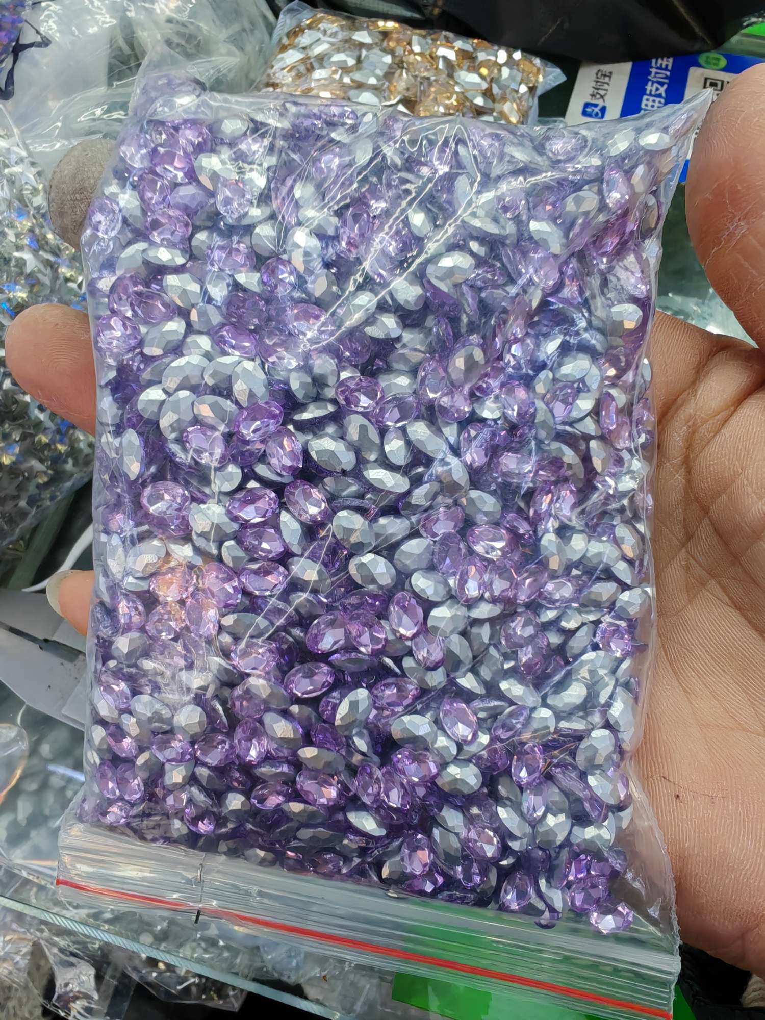 热销新品！水晶配件，优雅闪耀，展现你的独特魅力，超值价格，赠品等你来拿！错过可能会有遗憾哦~图