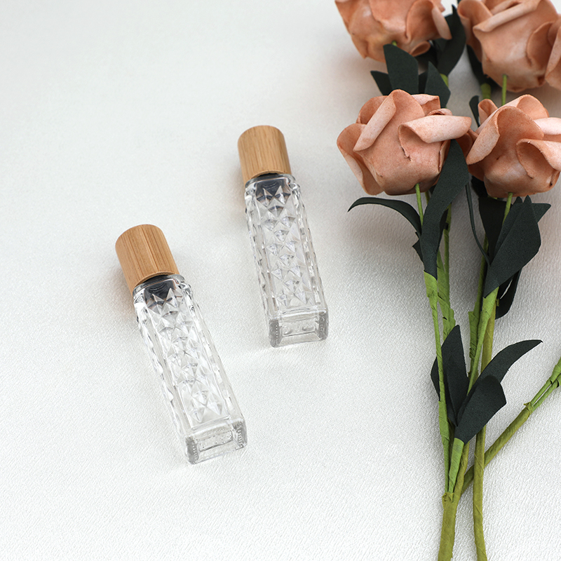 厂家批发经典方形玻璃滚珠瓶印刷图案便携分装香水瓶小巧精致玻璃瓶