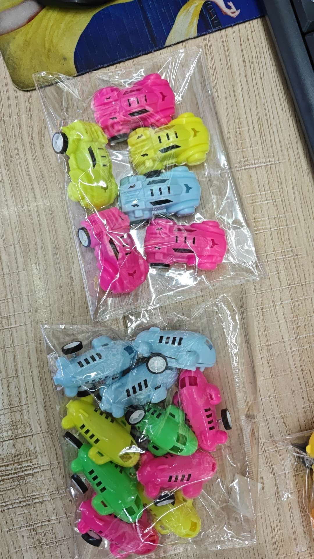 回力小车白底实物图