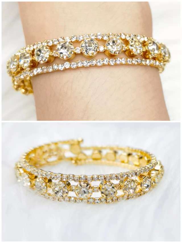 A 3-ring diamond bracelet is a popular accessory for women's flower claws