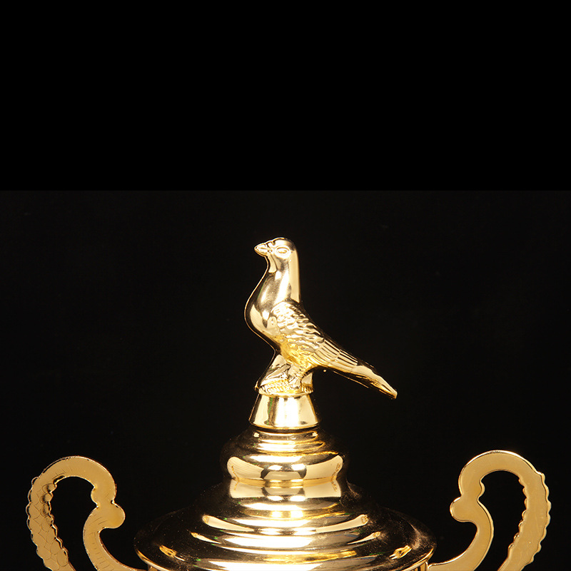 Small dudu XDJZ-3069 custom metal trophy printing large football basketball pigeon metal trophy company school creative trophy custom Application Scenario