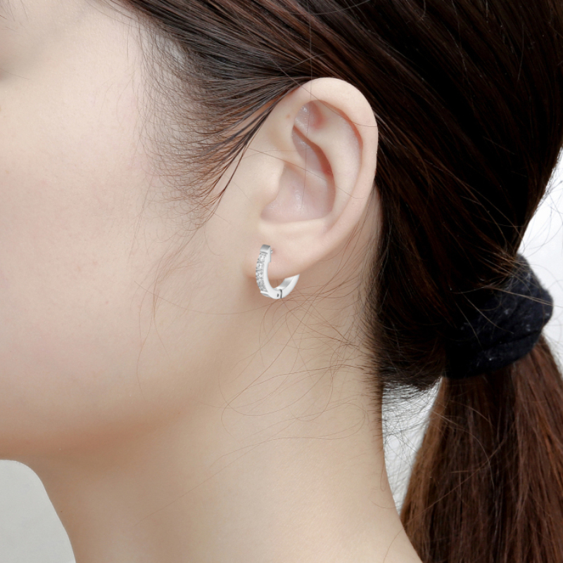 跨境亚马逊同款耳扣几何形镶钻钛钢耳环简约欧美风耳饰厂家直供详情图4
