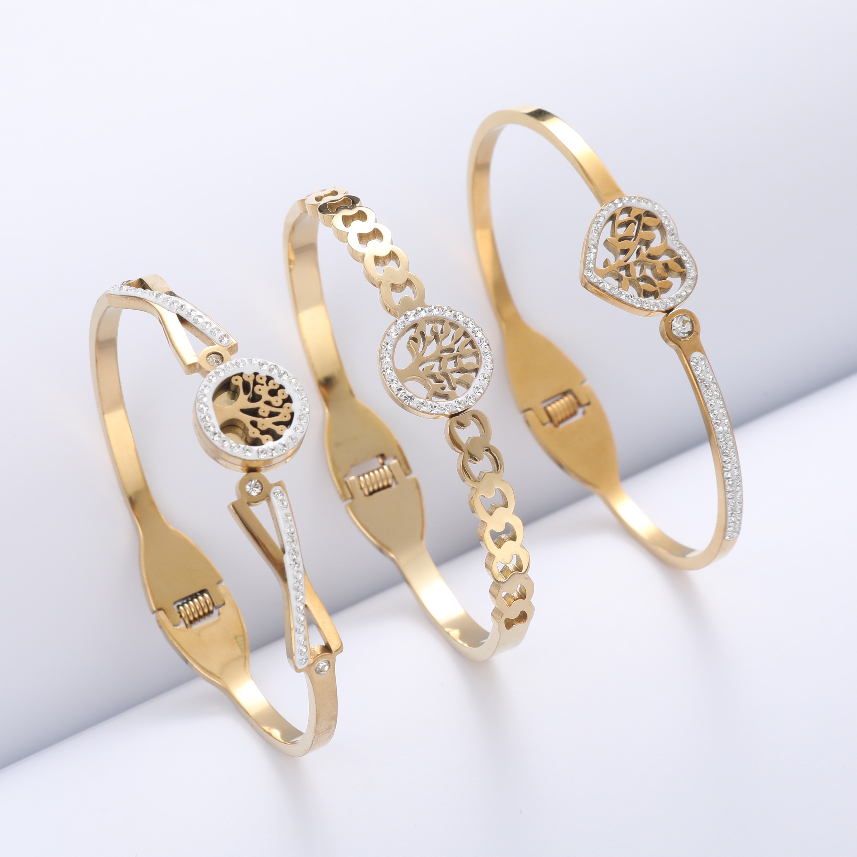 贴钻三件套不锈钢手镯炉内真金电镀新